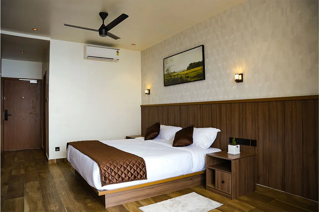 morning of best resort in vagamon