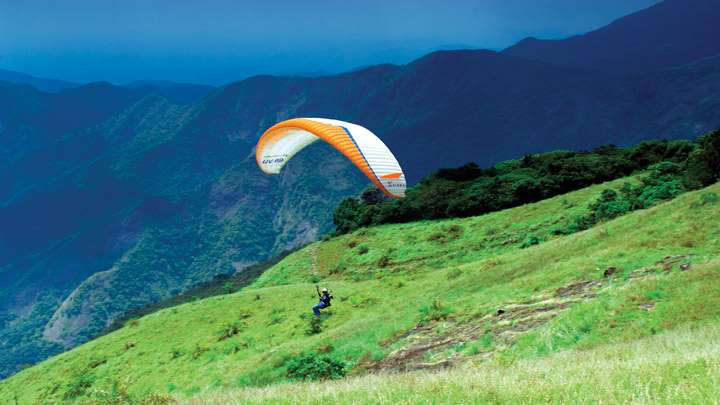paragliding in vagamon